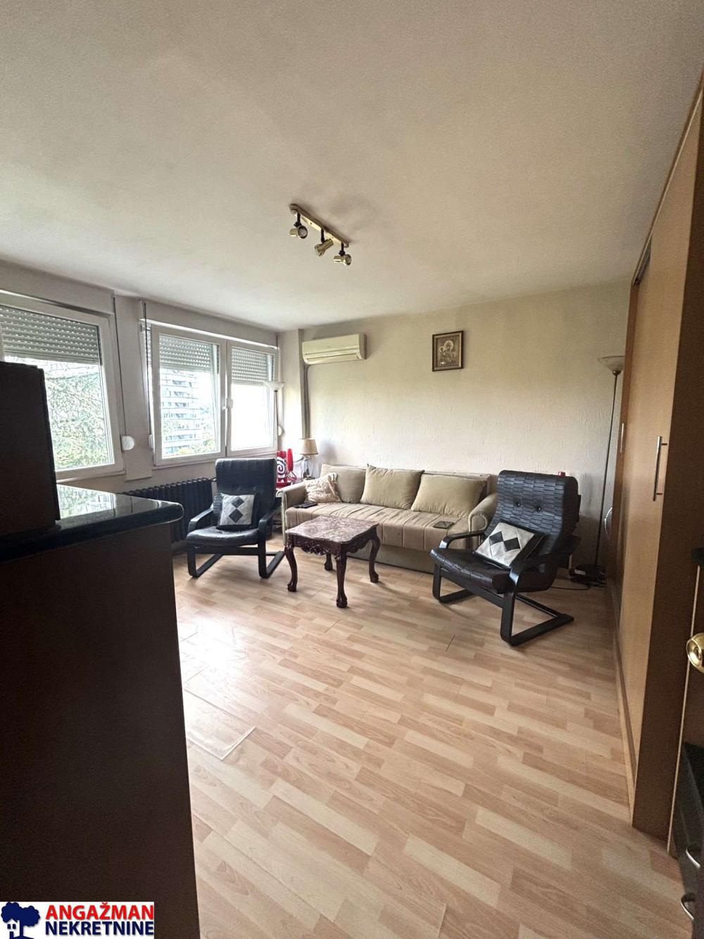 Stan na prodaju u Beogradu, Voždovac, dvosoban, 47m2, cena 157400 evra