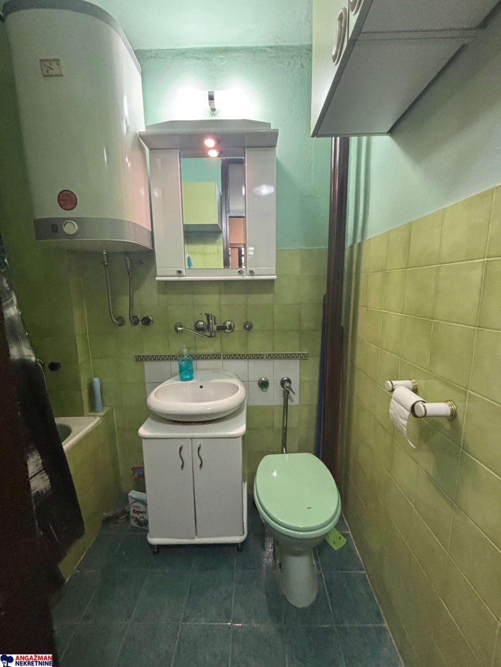 Stan na prodaju u Beogradu, Voždovac, dvosoban, 47m2, cena 157400 evra