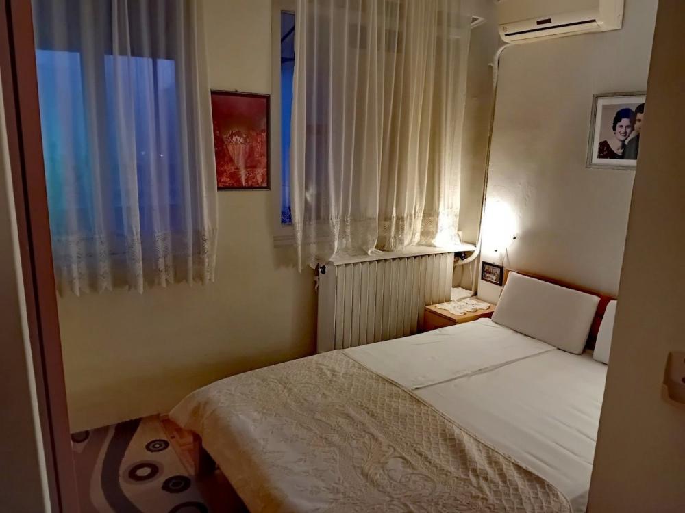 Stan na prodaju u Beogradu, Novi Beograd blok 21 (10. gimnazija), dvosoban, 43m2, cena 185000 evra