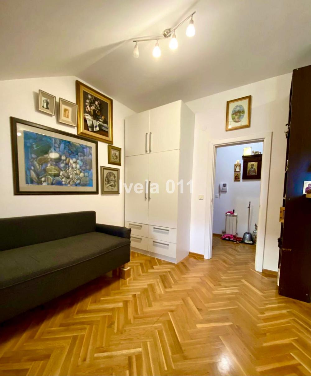 Stan na prodaju u Beogradu, Dedinje, jednosoban, 27m2, cena 110000 evra