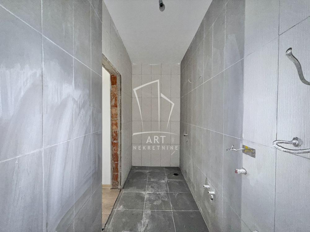 Stan na prodaju u Beogradu, Mirijevo, cetvorosoban, 50m2, cena 121000 evra