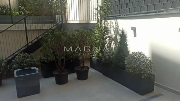 Stan na prodaju u Beogradu, Knez Mihailova, cetvorosoban, 153m2, cena 1141000 evra