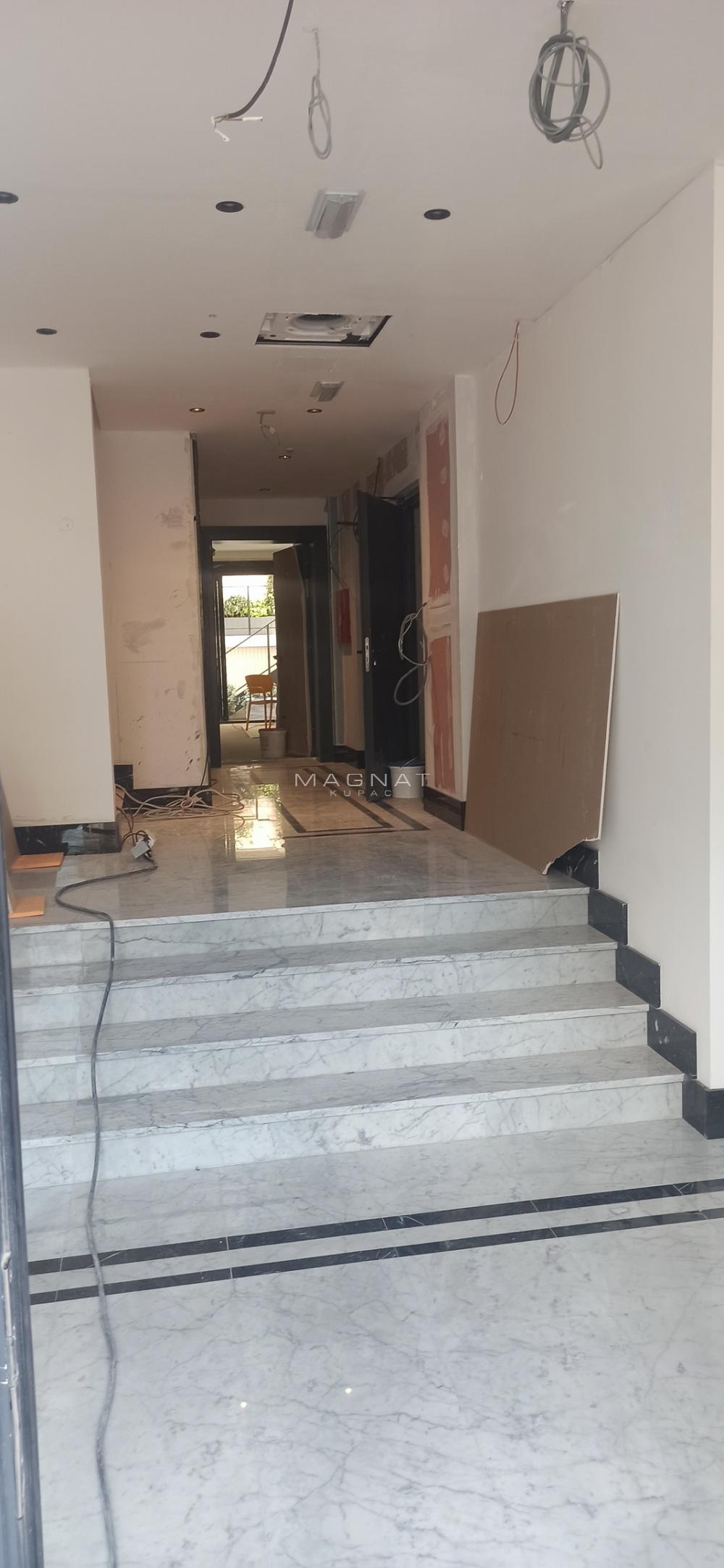 Stan na prodaju u Beogradu, Knez Mihailova, cetvorosoban, 153m2, cena 1141000 evra