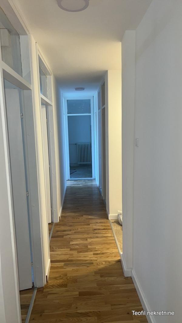 Stan na prodaju u Beogradu, Zemun, trosoban, 83m2, cena 200000 evra