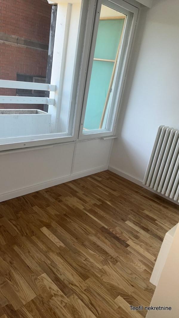 Stan na prodaju u Beogradu, Zemun, trosoban, 83m2, cena 200000 evra