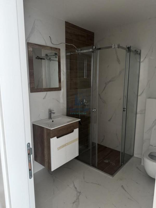 Stan na prodaju u Beogradu, Vukov spomenik, jednoiposoban, 51m2, cena 192000 evra