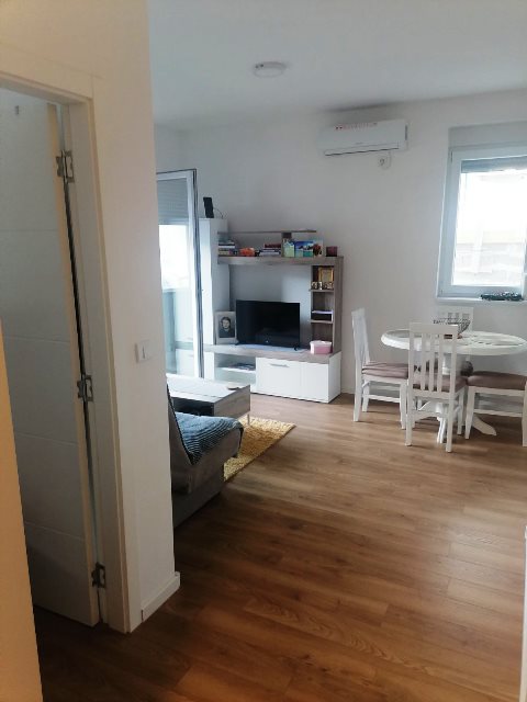 Stan na prodaju u Beogradu, Ledine, jednoiposoban, 39m2, cena 97500 evra