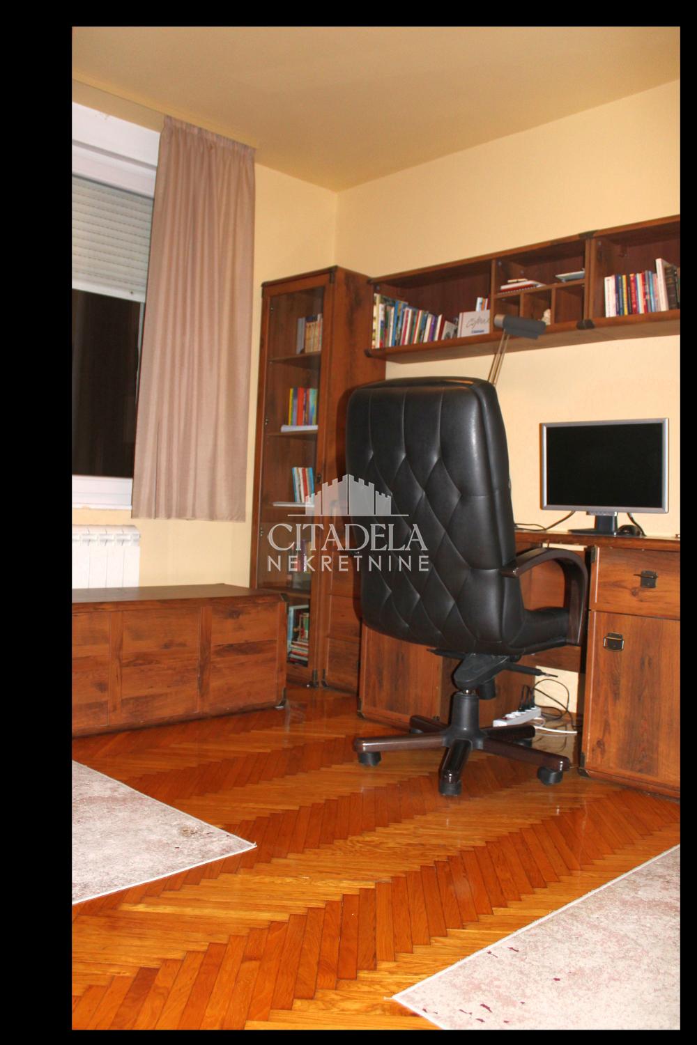 Stan na prodaju u Beogradu, Bulbulder, cetvorosoban, 104m2, cena 348000 evra