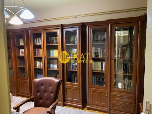Stan na prodaju u Beogradu, Olimp, cetvorosoban, 104m2, cena 348000 evra