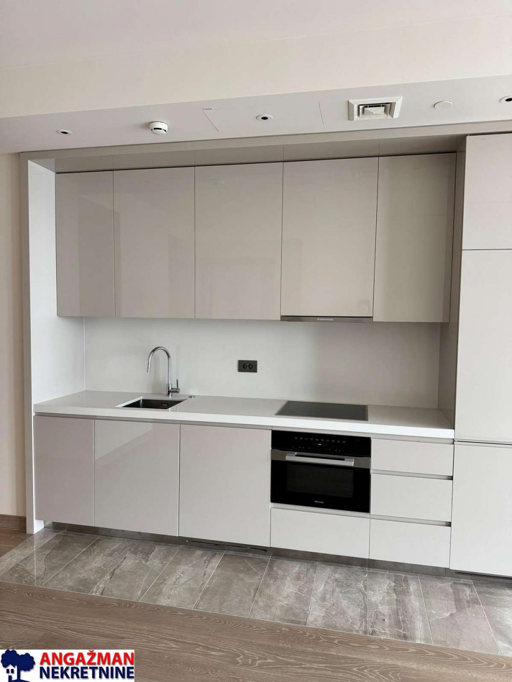 Stan na prodaju u Beogradu, Beograd na vodi, dvosoban, 60m2, cena 590000 evra