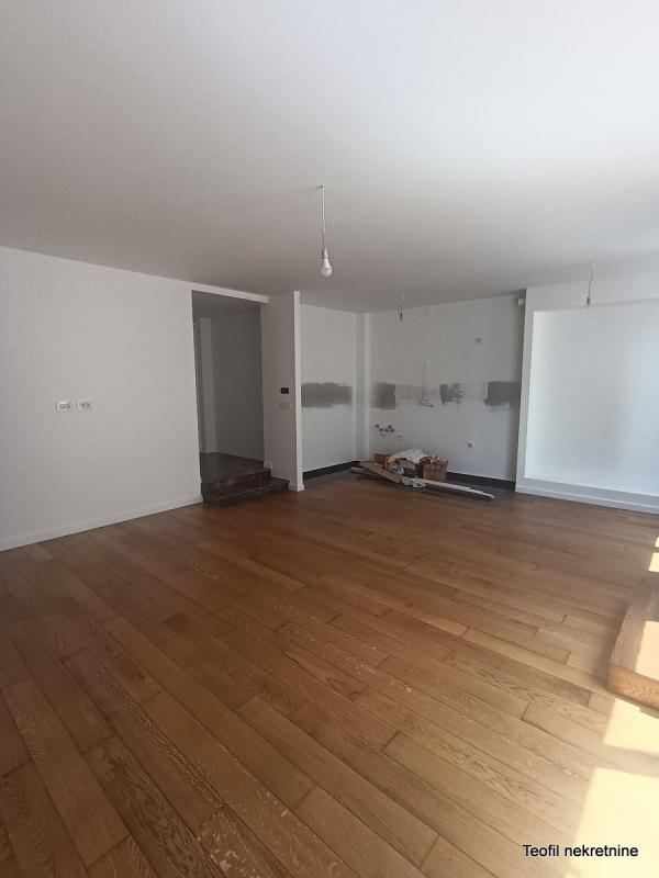 Stan na prodaju u Beogradu, Gospodara Vučića, trosoban, 82m2, cena 260000 evra