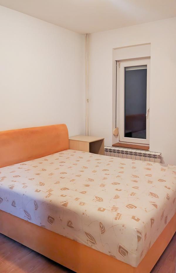 Stan na prodaju u Beogradu, Crveni Krst, trosoban, 67m2, cena 249000 evra