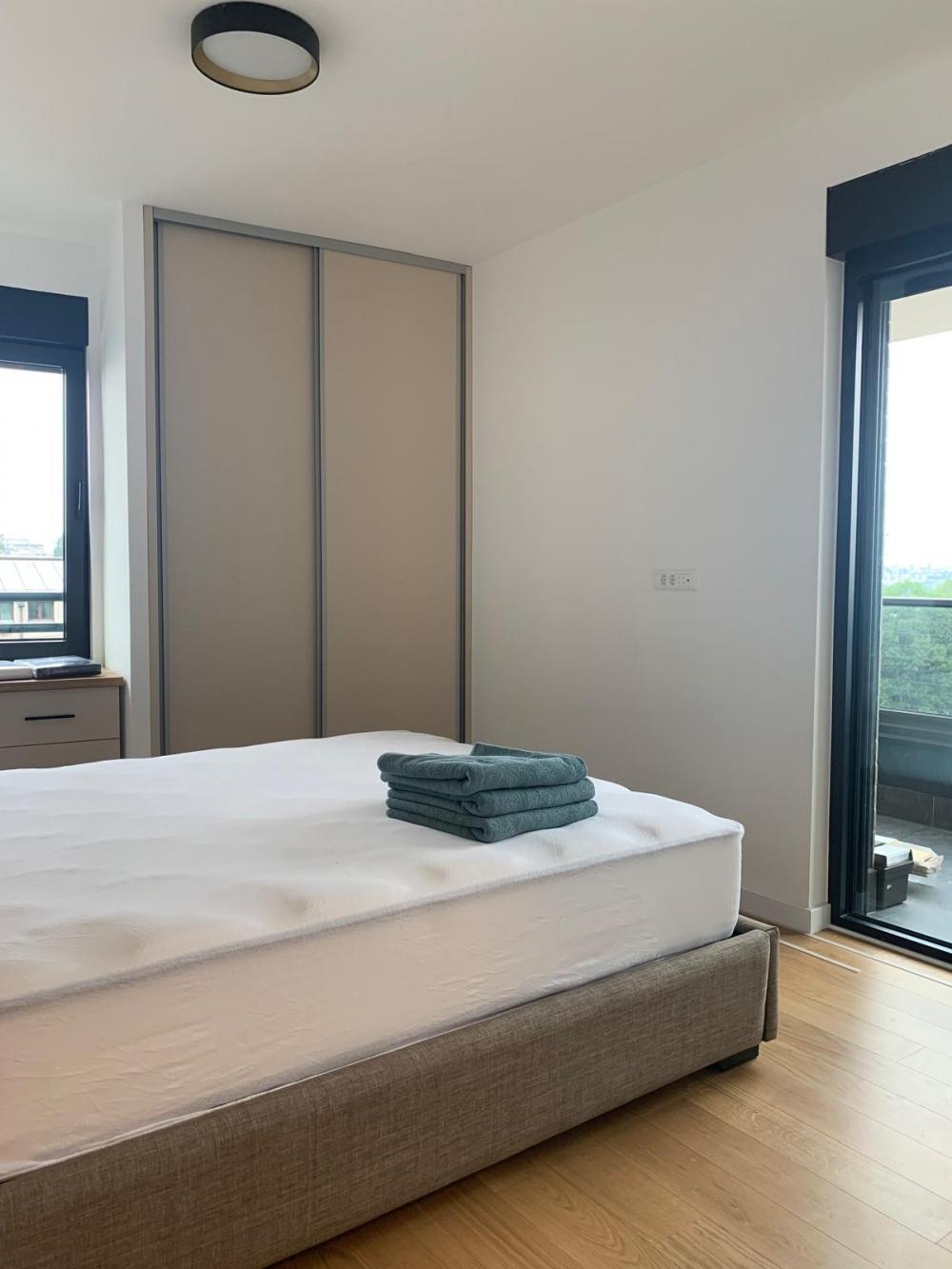 Stan na prodaju u Beogradu, Trošarina, cetvorosoban, 89m2, cena 330000 evra