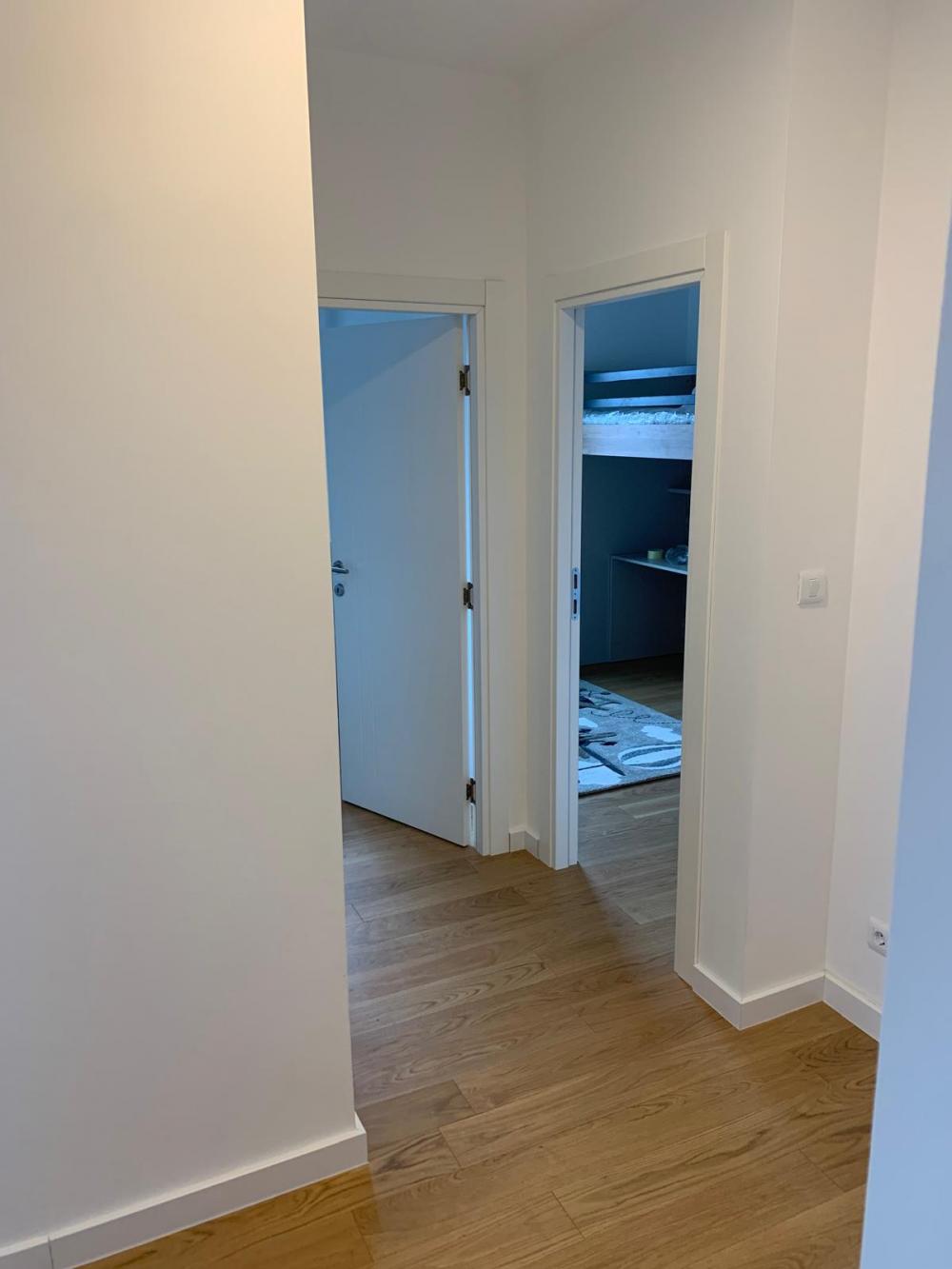 Stan na prodaju u Beogradu, Trošarina, cetvorosoban, 89m2, cena 330000 evra
