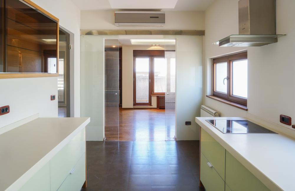 Stan na prodaju u Beogradu, Crveni Krst, cetvorosoban, 180m2, cena 730000 evra