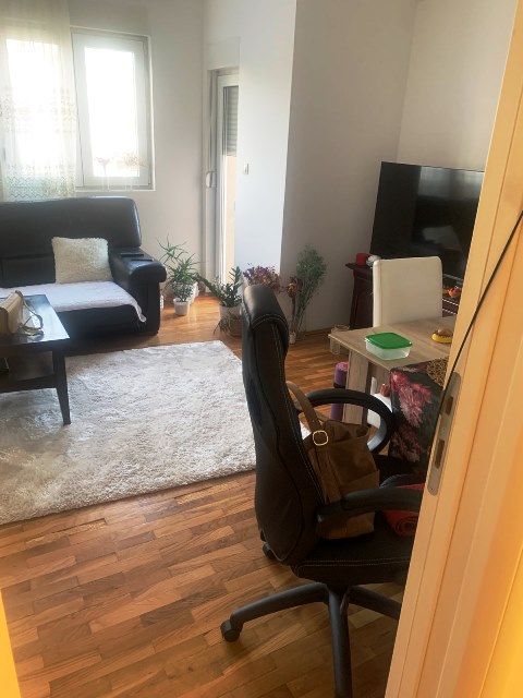 Stan na prodaju u Beogradu, Batajnica, dvoiposoban, 66m2, cena 132000 evra