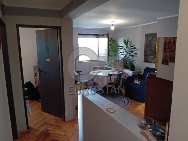 Stan na prodaju u Beogradu, Čukarica, dvoiposoban, 45m2, cena 78000 evra