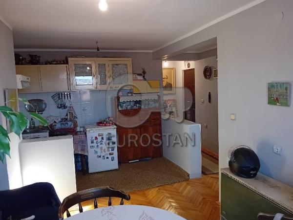 Stan na prodaju u Beogradu, Čukarica, dvoiposoban, 45m2, cena 78000 evra