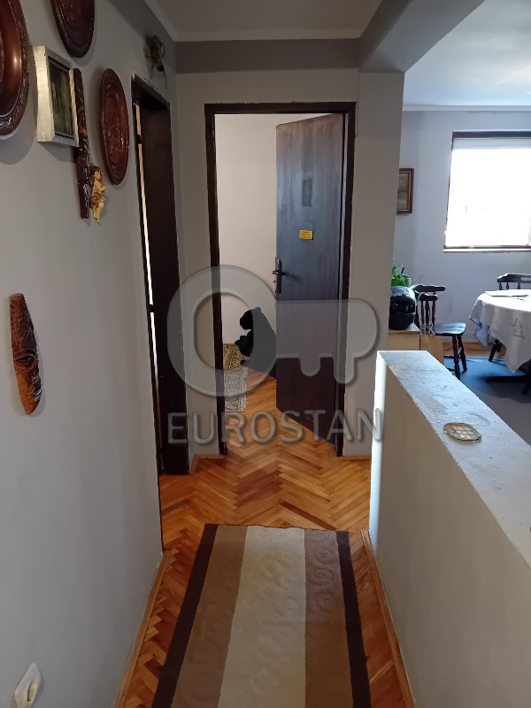 Stan na prodaju u Beogradu, Čukarica, dvoiposoban, 45m2, cena 78000 evra