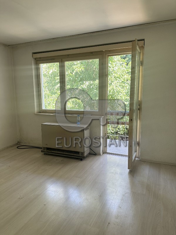Stan na prodaju u Beogradu, Čukarica, trosoban, 76m2, cena 150000 evra