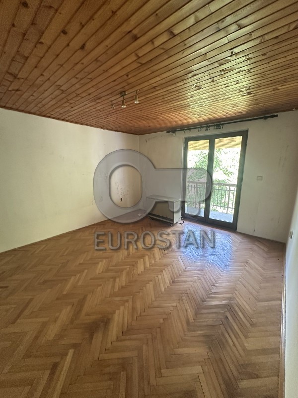 Stan na prodaju u Beogradu, Čukarica, trosoban, 76m2, cena 150000 evra