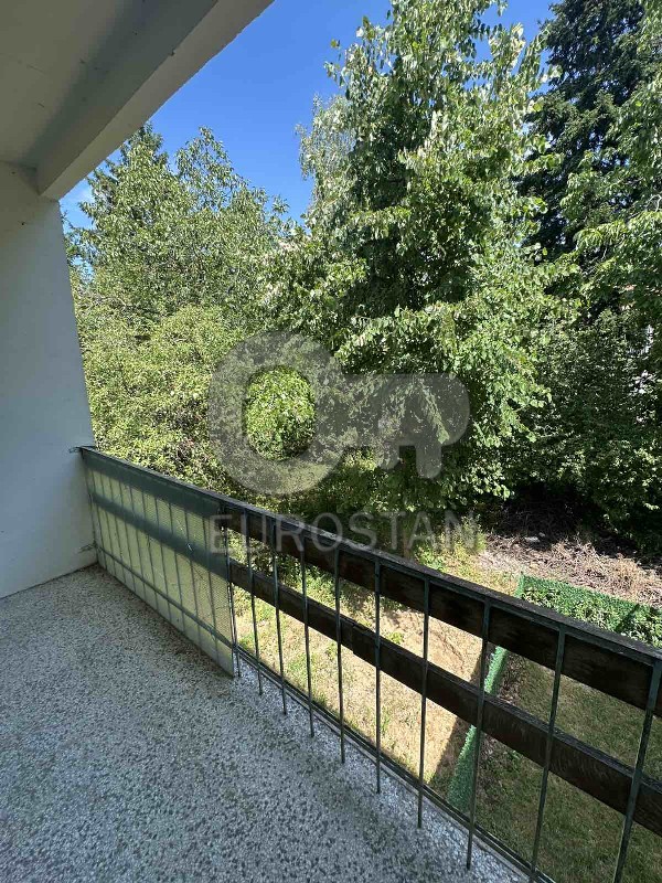 Stan na prodaju u Beogradu, Čukarica, trosoban, 76m2, cena 150000 evra