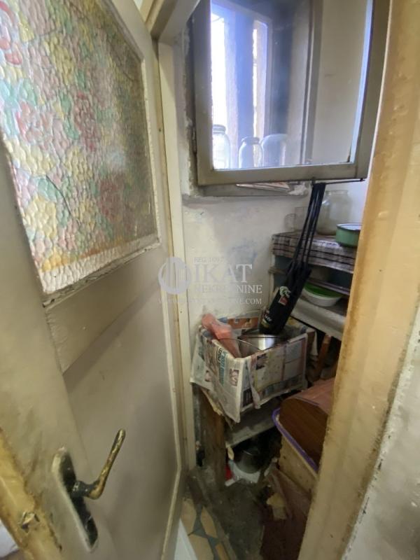 Stan na prodaju u Beogradu, Karaburma, dvosoban, 48m2, cena 93000 evra