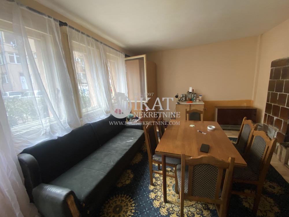 Stan na prodaju u Beogradu, Karaburma, dvosoban, 48m2, cena 93000 evra