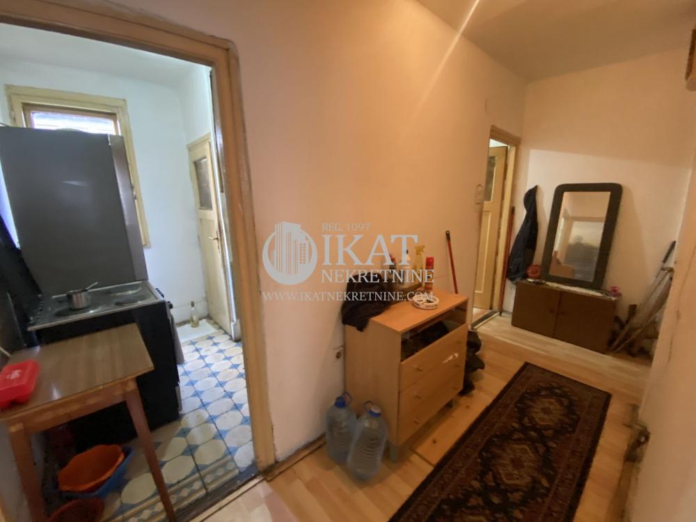 Stan na prodaju u Beogradu, Karaburma, dvosoban, 48m2, cena 93000 evra