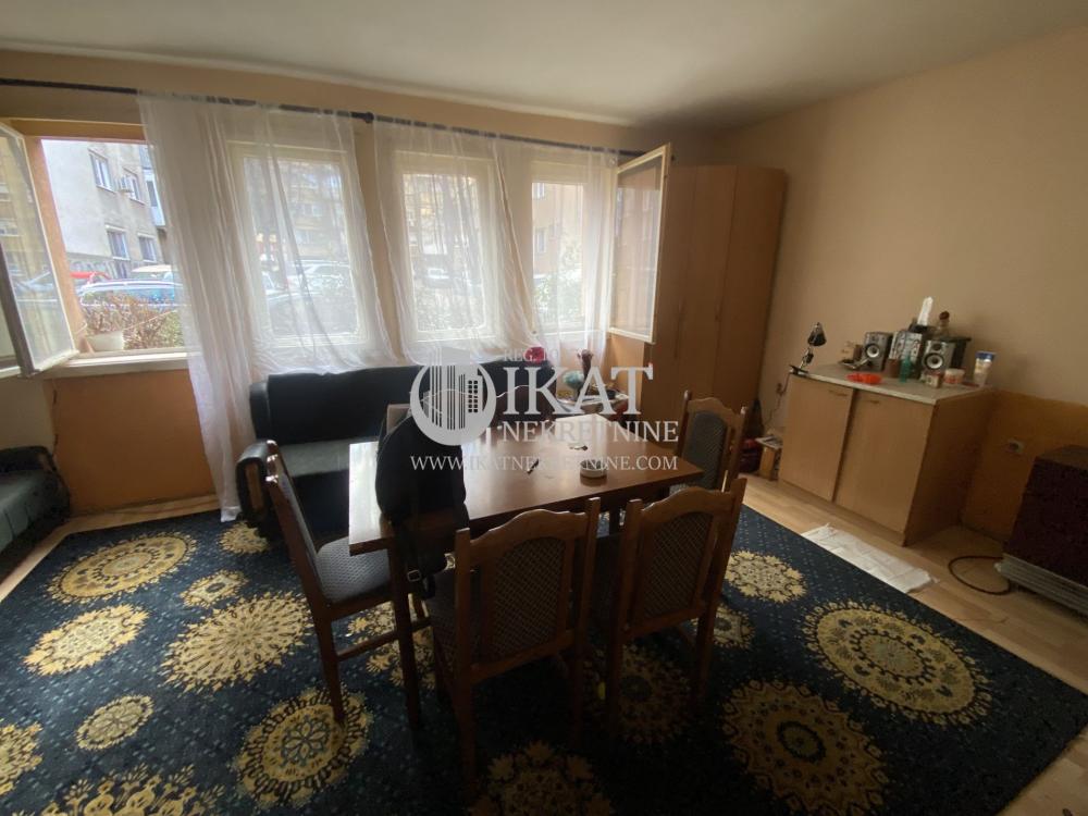 Stan na prodaju u Beogradu, Karaburma, dvosoban, 48m2, cena 93000 evra
