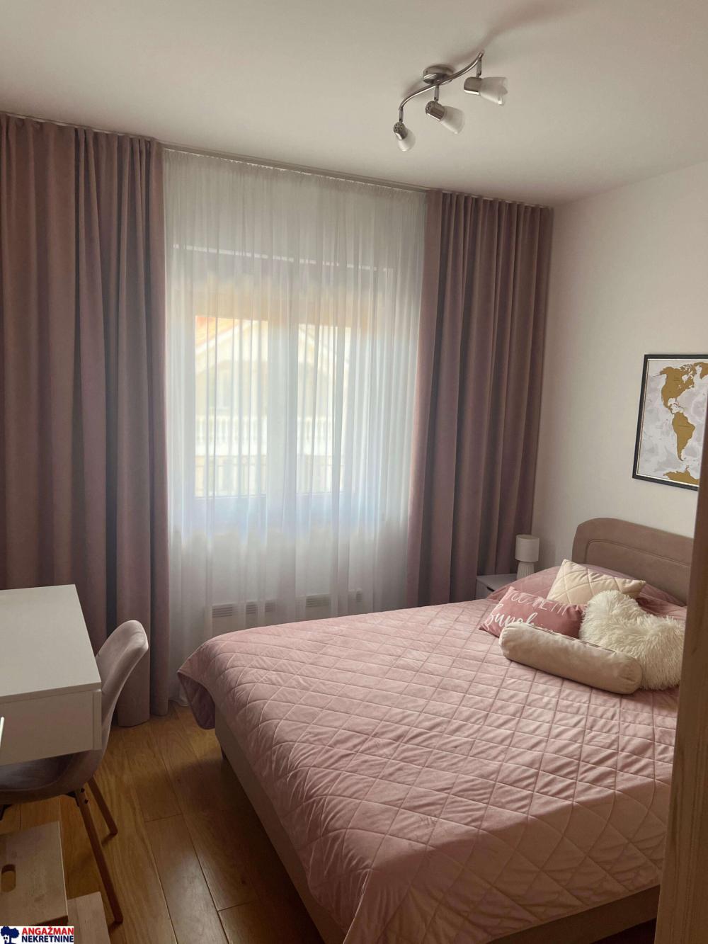 Stan na prodaju u Beogradu, Novi Beograd, dvosoban, 44m2, cena 130000 evra