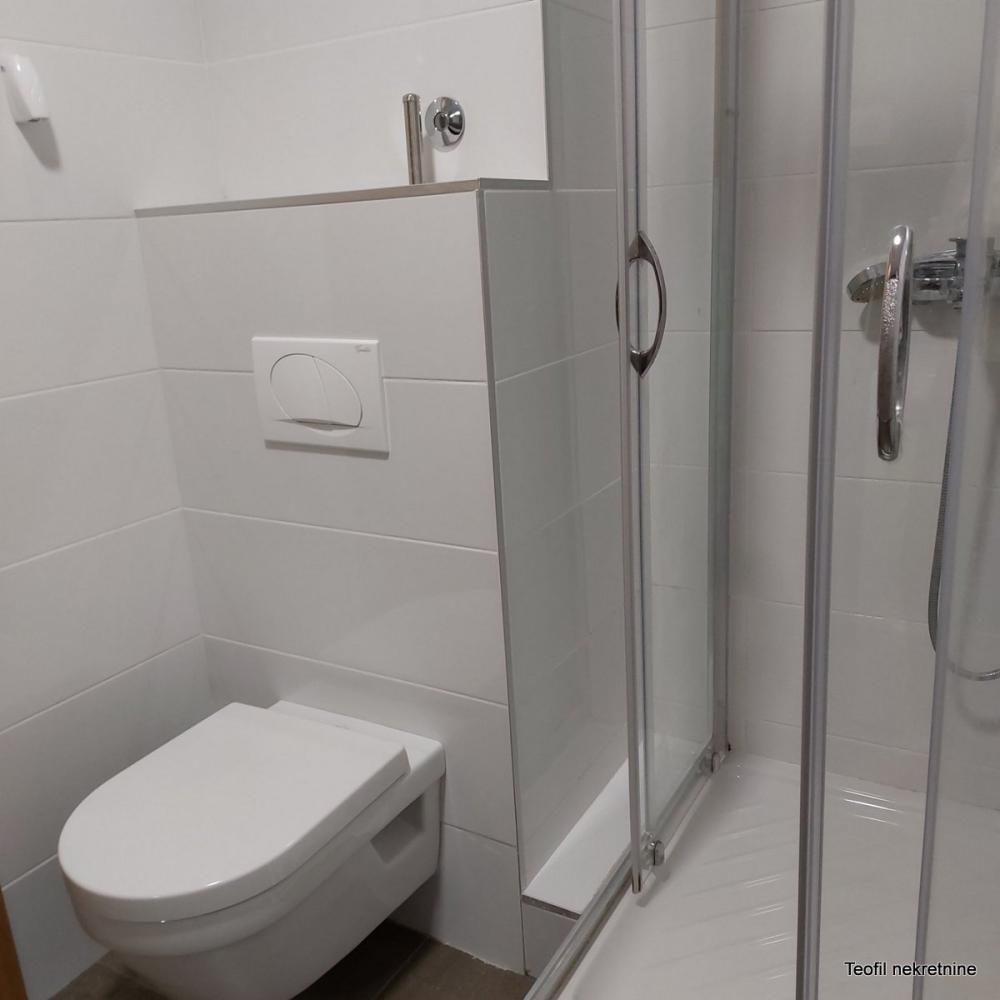 Stan na prodaju u Beogradu, Zemun, jednosoban, 38m2, cena 155000 evra