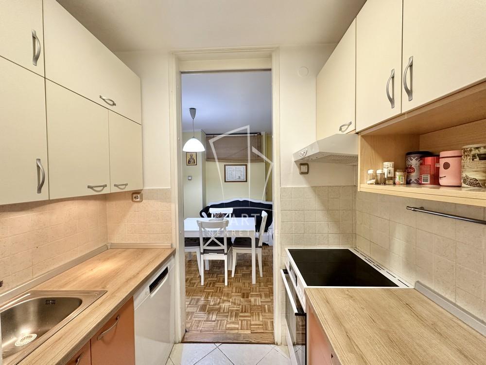 Stan na prodaju u Beogradu, Novi Beograd, trosoban, 70m2, cena 278000 evra