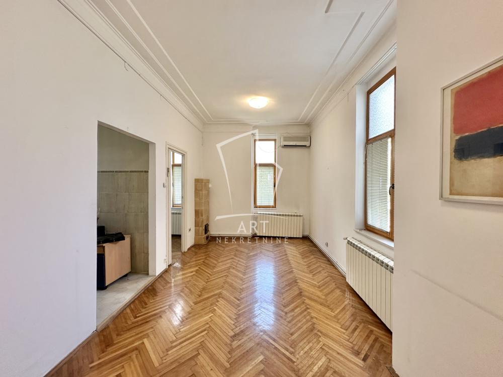 Stan na prodaju u Beogradu, Vračar, cetvorosoban, 110m2, cena 535000 evra