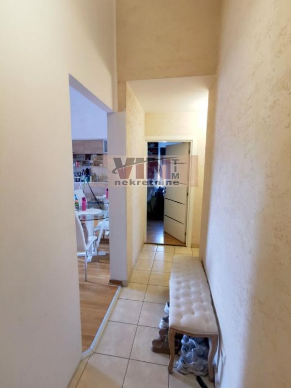 Stan na prodaju u Beogradu, Borča, dvoiposoban, 59m2, cena 94000 evra