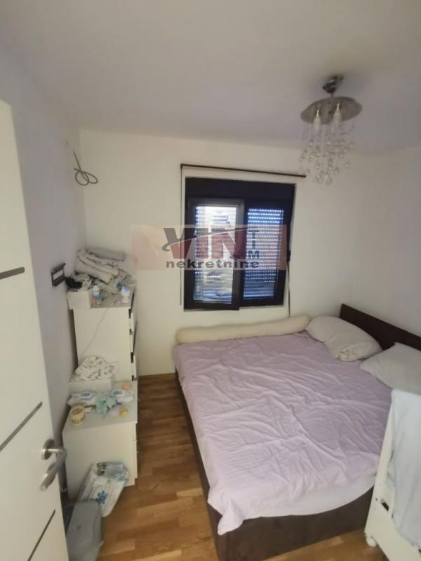 Stan na prodaju u Beogradu, Borča, dvoiposoban, 59m2, cena 94000 evra