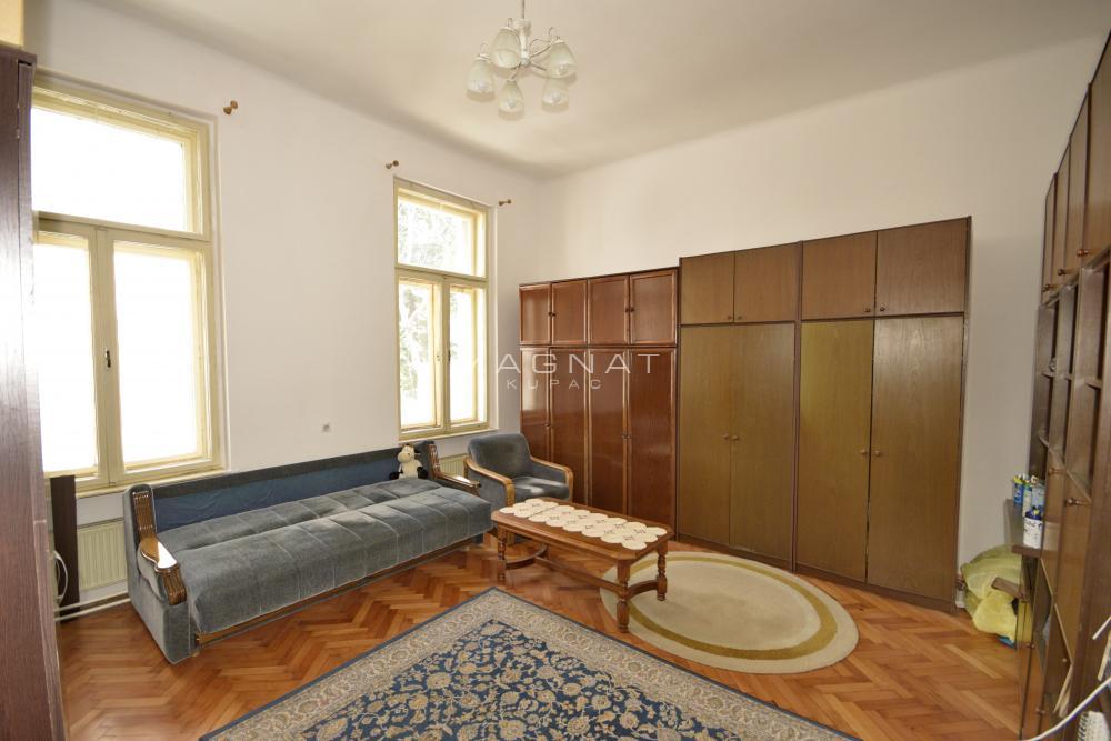 Stan na prodaju u Beogradu, Stari grad, trosoban, 81m2, cena 265000 evra