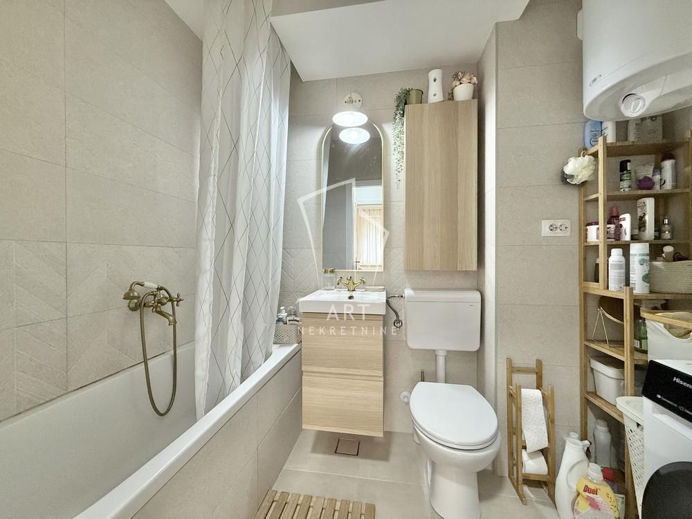 Stan na prodaju u Beogradu, Čukarica, jednoiposoban, 43m2, cena 139900 evra