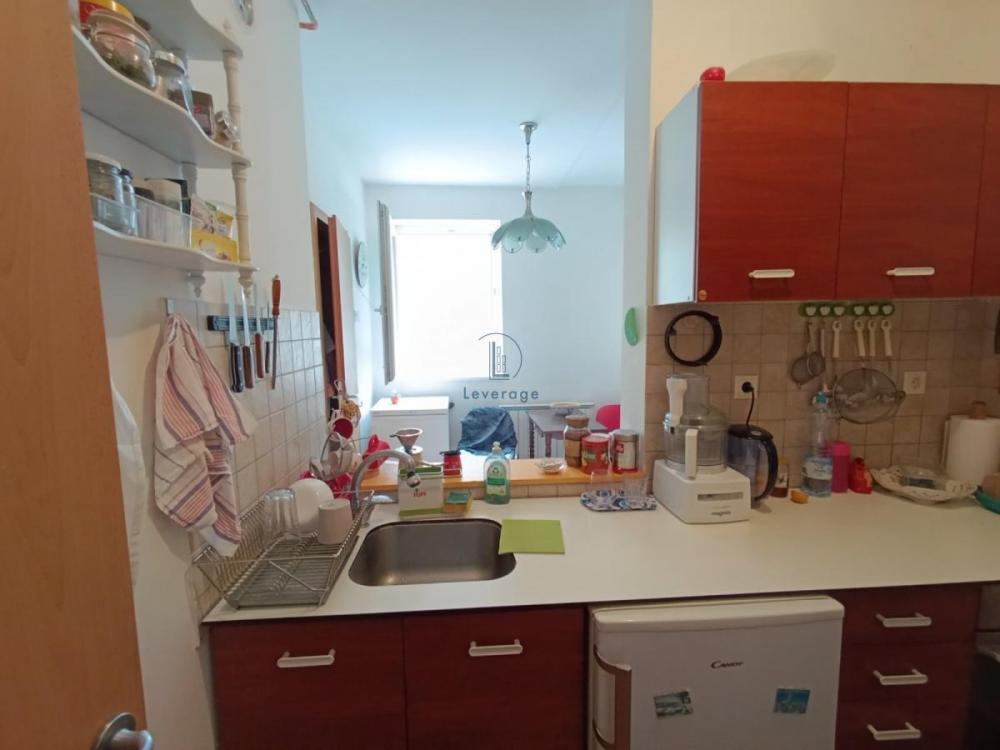 Stan na prodaju u Beogradu, Zeleno brdo, dvoiposoban, 70m2, cena 160000 evra