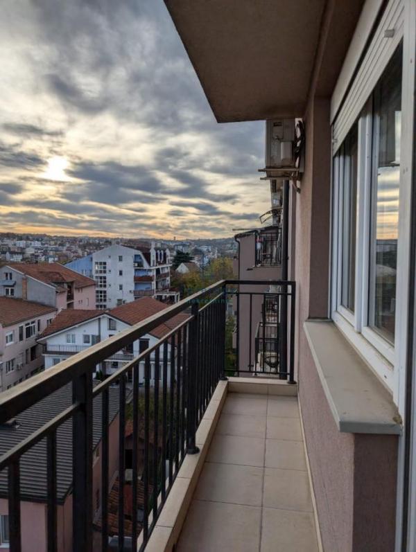 Stan na prodaju u Beogradu, Karaburma, dvosoban, 48m2, cena 127000 evra