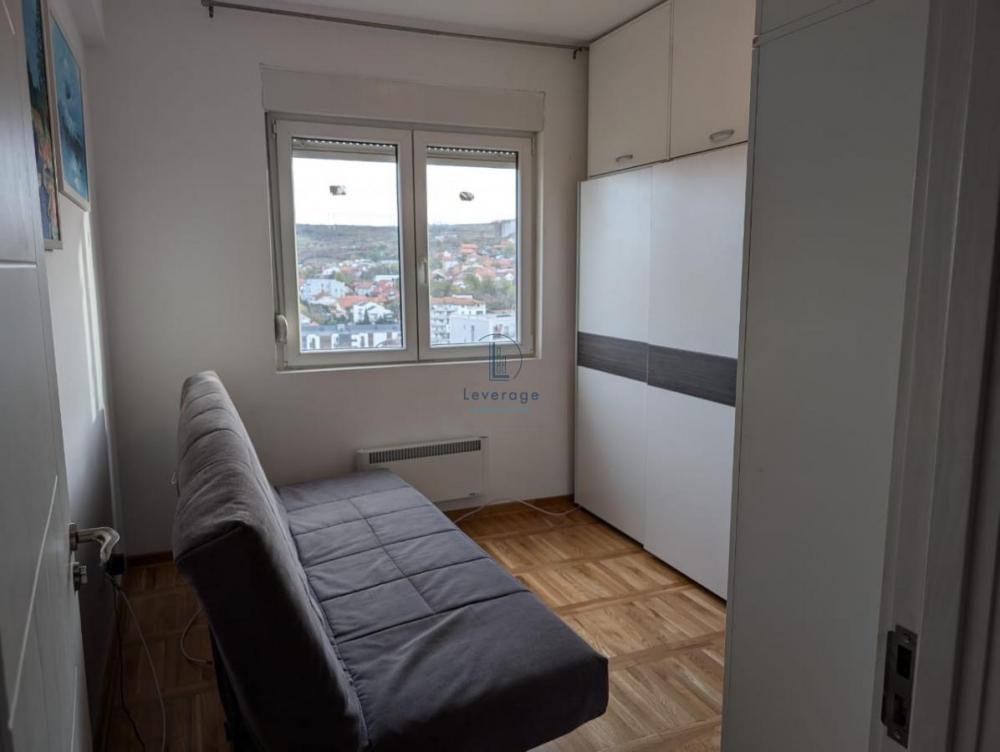 Stan na prodaju u Beogradu, Karaburma, dvosoban, 48m2, cena 127000 evra