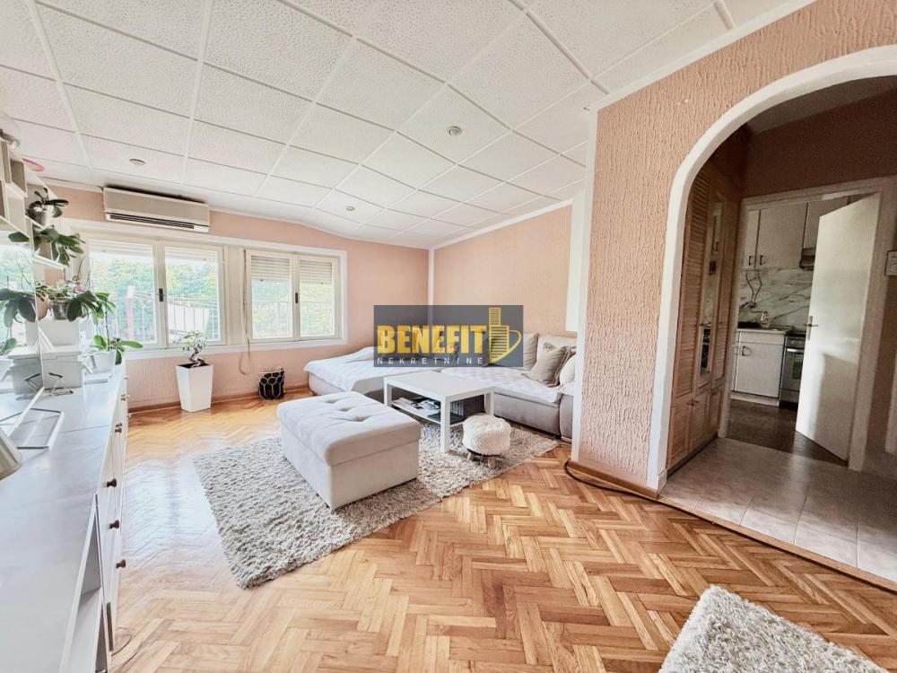 Stan na prodaju u Beogradu, Kotež, dvosoban, 55m2, cena 89900 evra