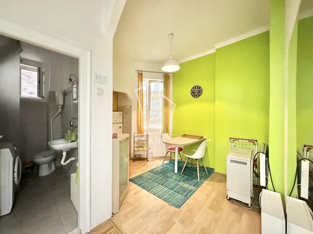 Stan na prodaju u Beogradu, Vračar, jednosoban, 36m2, cena 148500 evra