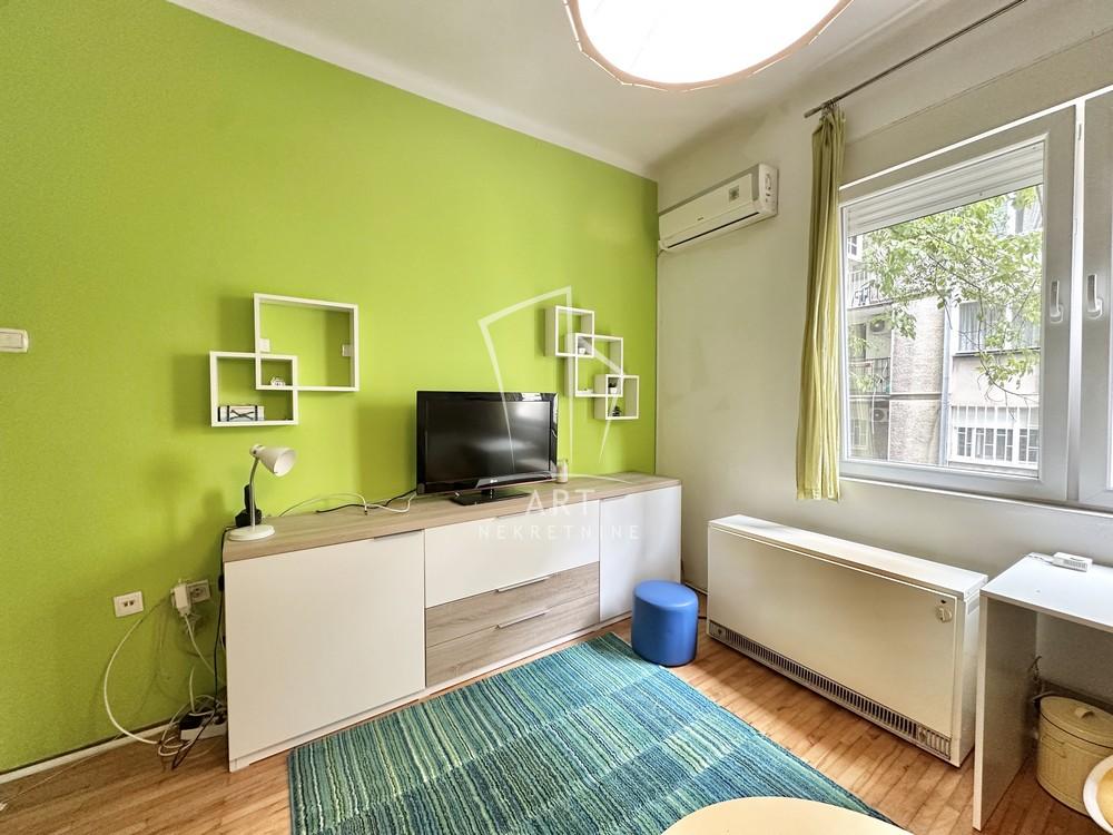 Stan na prodaju u Beogradu, Vračar, jednosoban, 36m2, cena 148500 evra