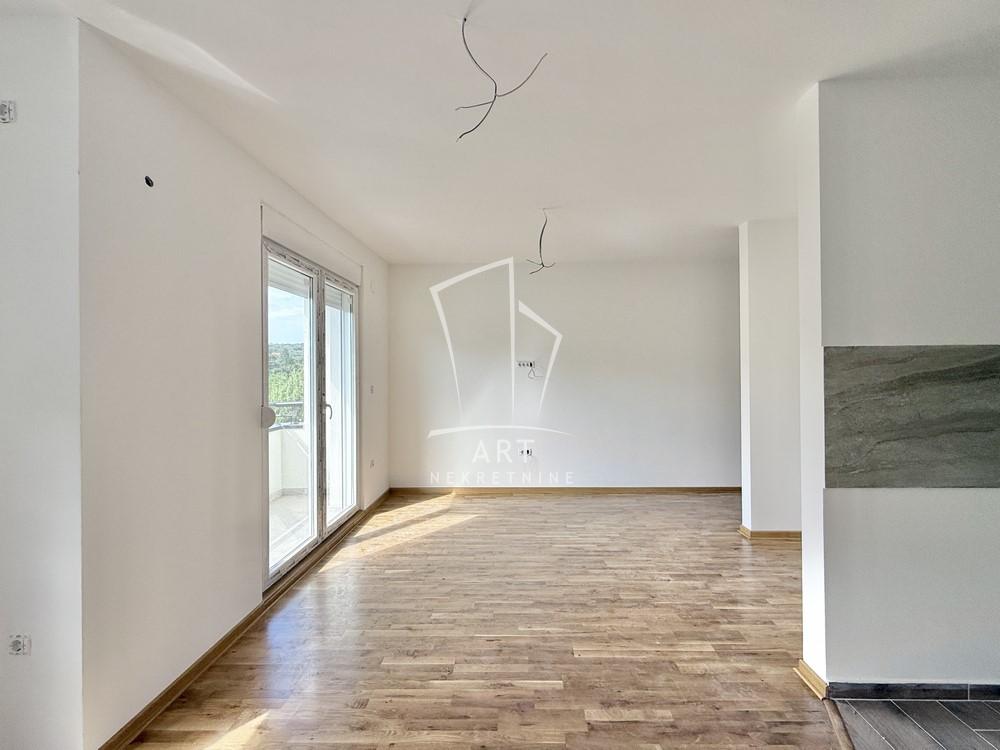 Stan na prodaju u Beogradu, Rakovica, dvosoban, 46m2, cena 114000 evra