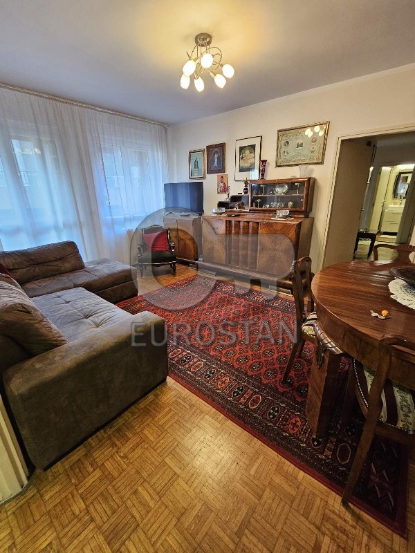 Stan na prodaju u Beogradu, Savski venac, trosoban, 79m2, cena 295000 evra
