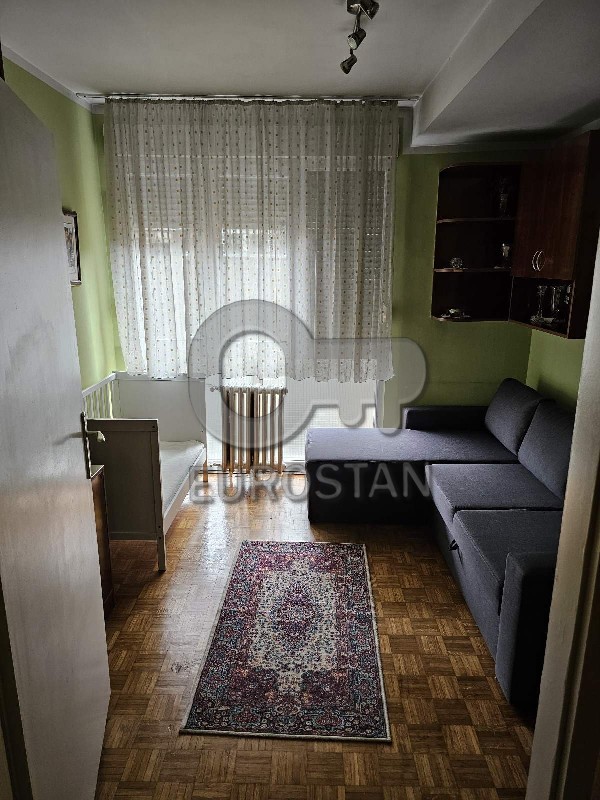 Stan na prodaju u Beogradu, Savski venac, trosoban, 79m2, cena 295000 evra