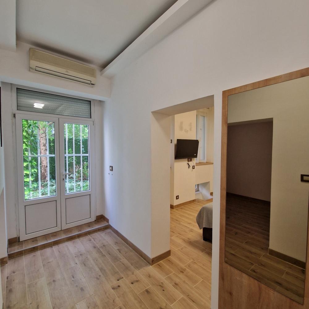 Stan na prodaju u Beogradu, Knez Mihailova, jednosoban, 38m2, cena 220000 evra