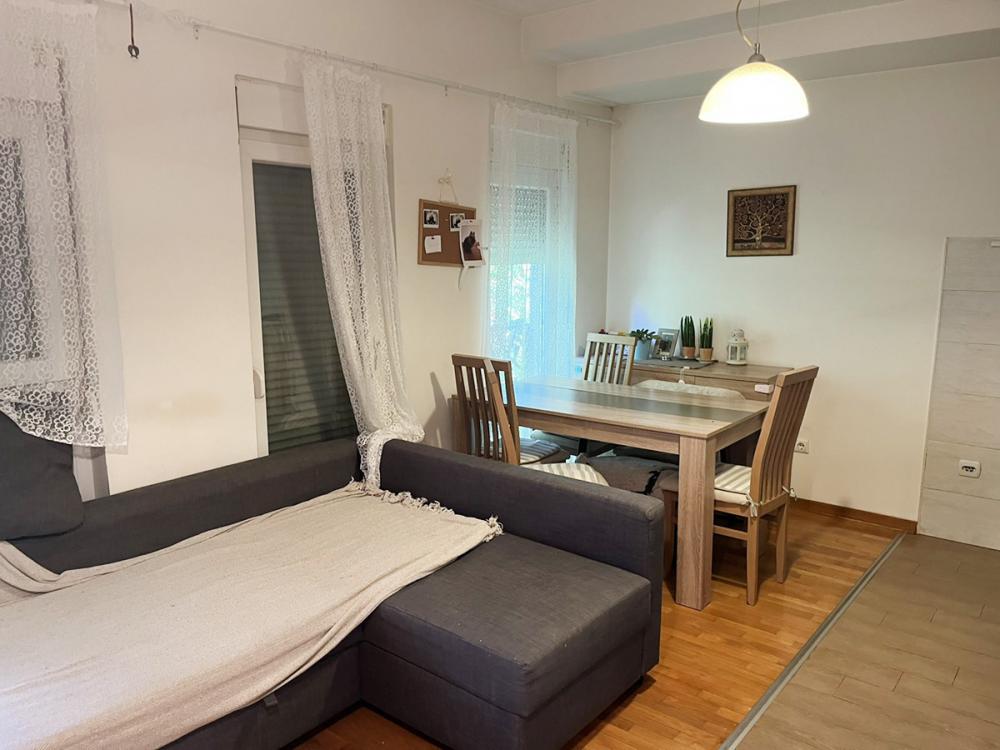 Stan na prodaju u Beogradu, Mirijevo, trosoban, 49m2, cena 130000 evra