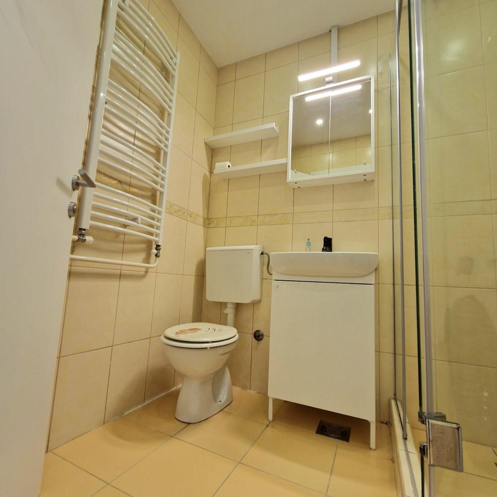 Stan na prodaju u Beogradu, Lion, dvoiposoban, 60m2, cena 239000 evra